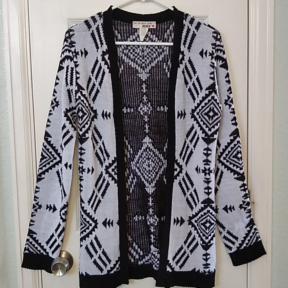 Black and White Patterned Cardigan